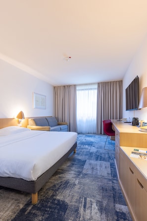 Standard Room, 1 Queen Bed with Sofa bed