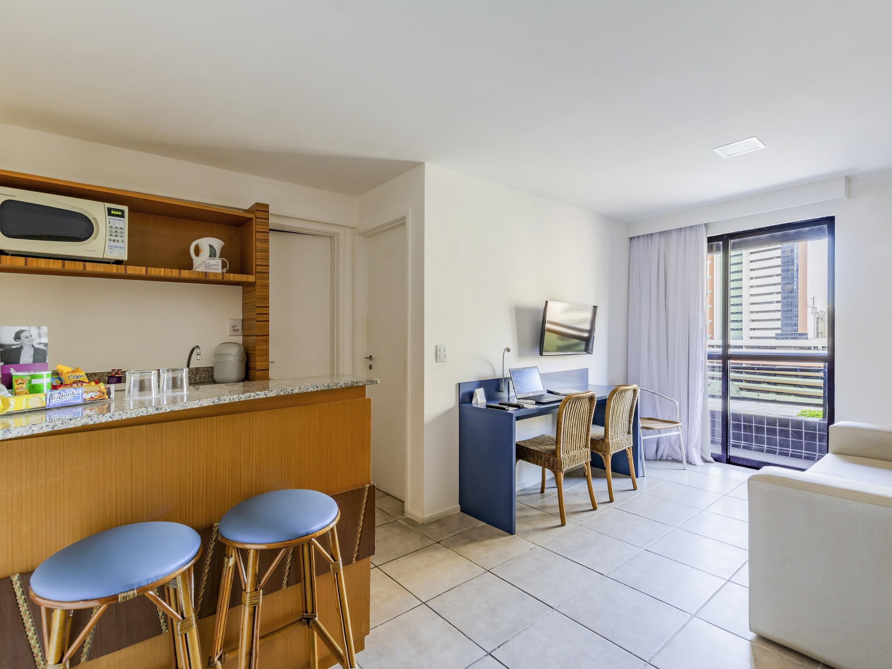 Minibar, coffres-forts dans les chambres, ameublement personnalisé