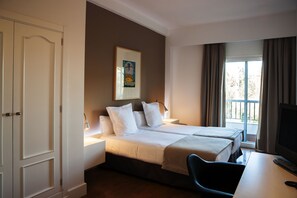 Comfort-dobbeltværelse | Premium-sengetøj, skrivebord, gratis Wi-Fi, sengetøj