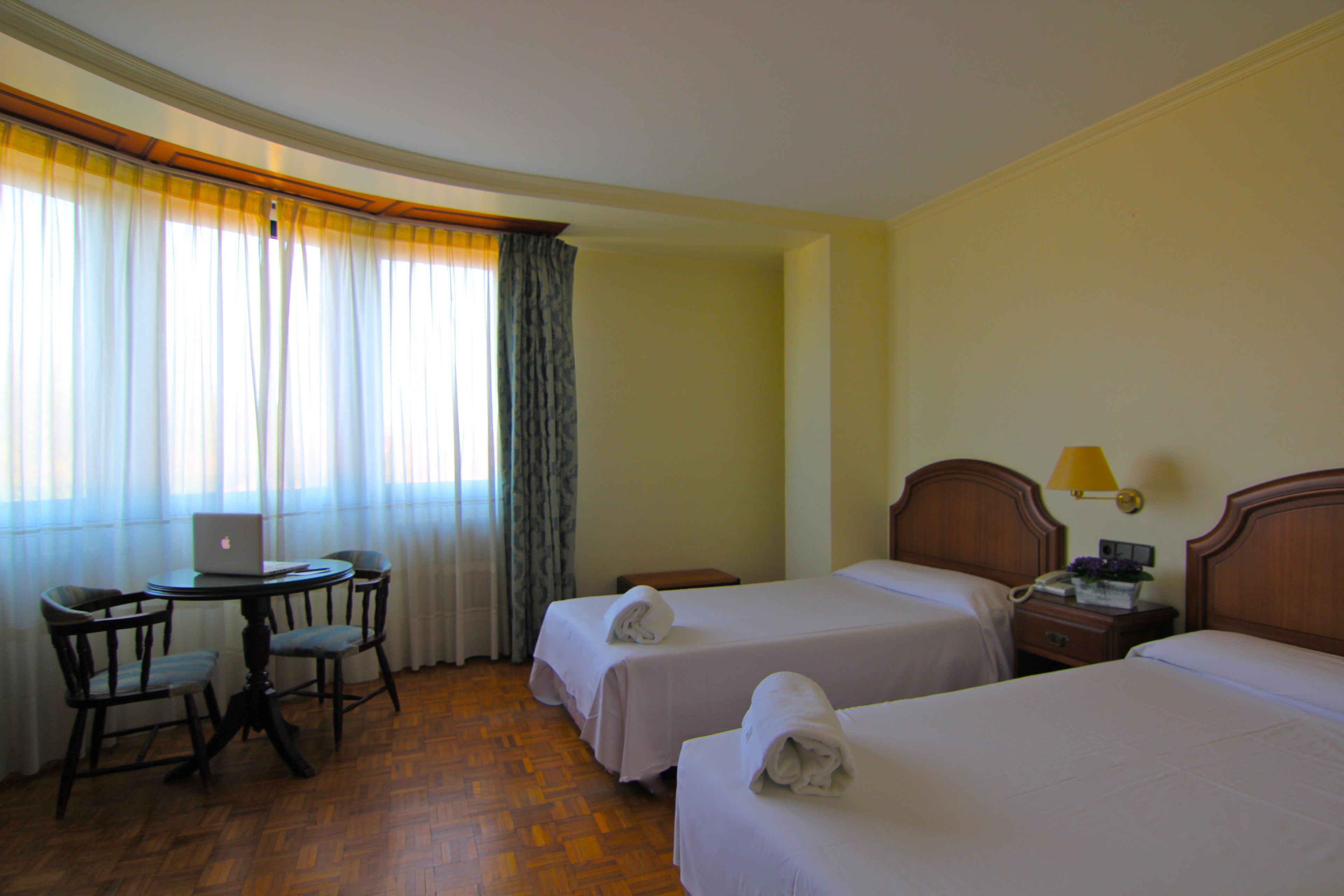 Foto - Hotel Almirante