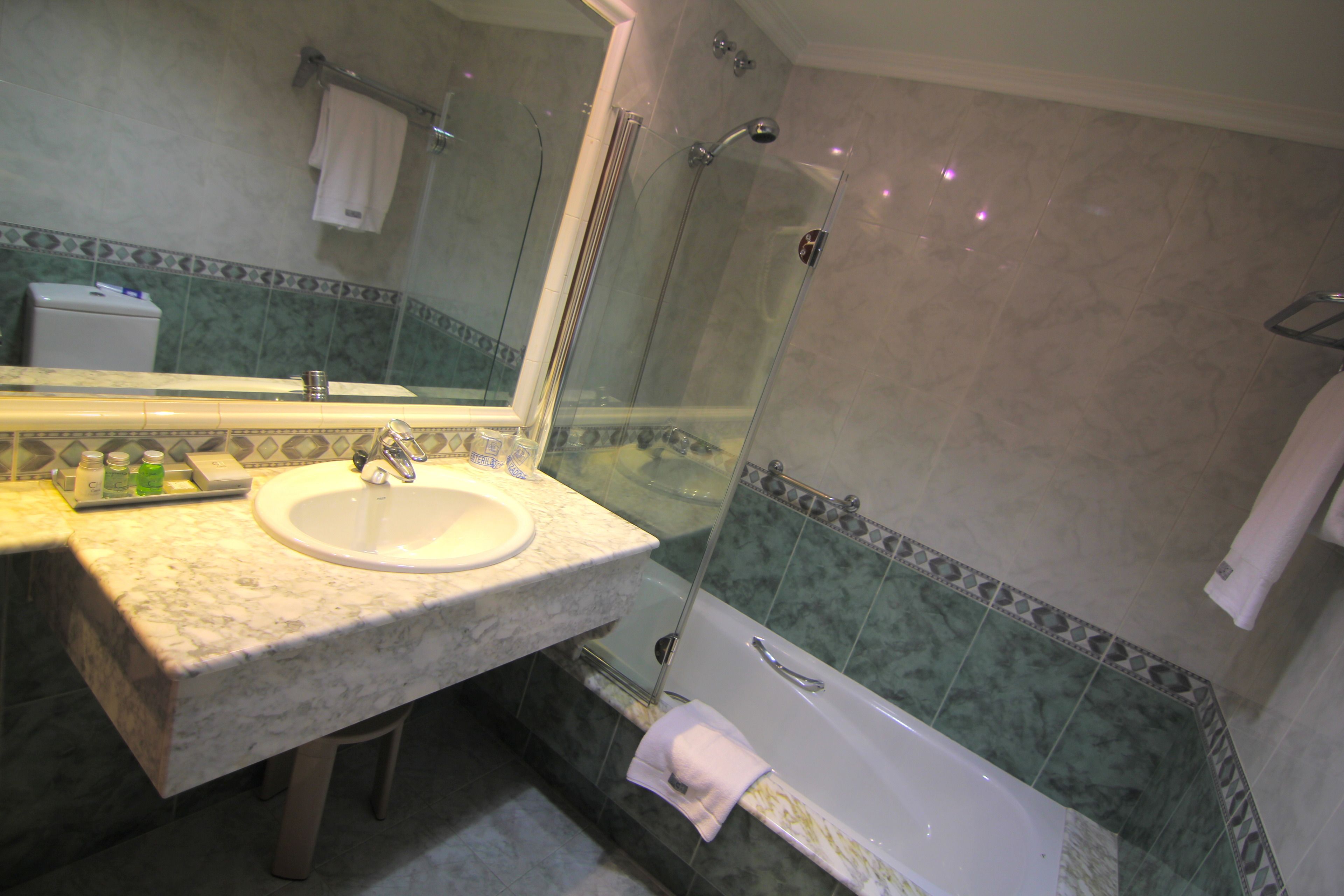 Foto - Hotel Almirante