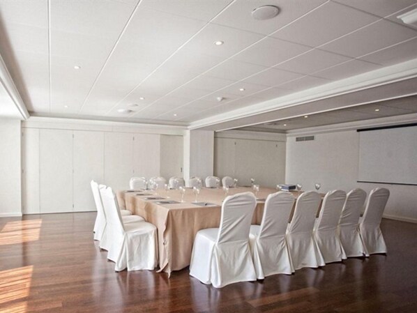 Meeting facility - Crisol Almirante (Ferrol)