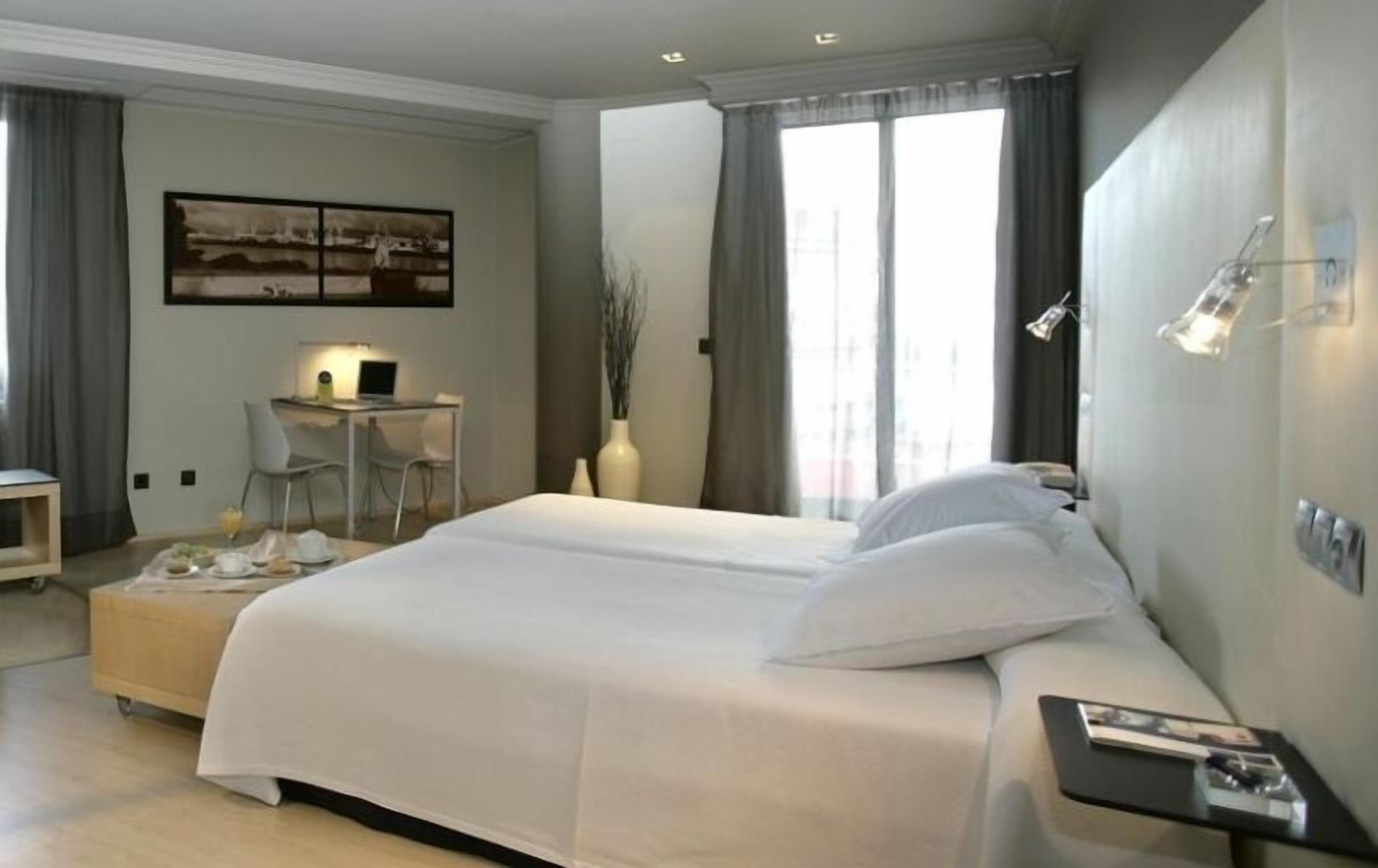 Foto - Hotel Almirante