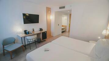 Minibar, in-room safe, desk, soundproofing
