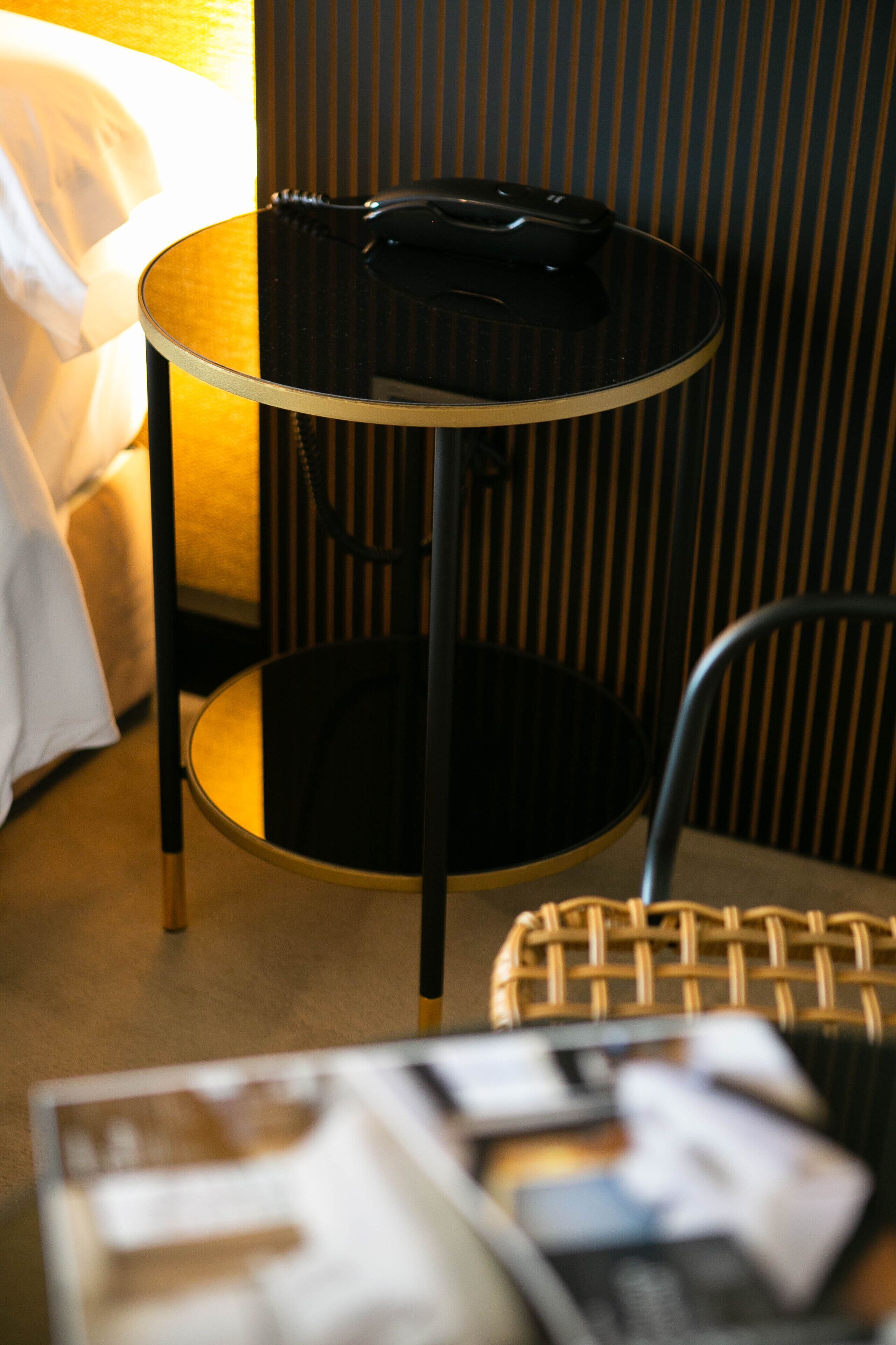 Minibar, coffres-forts dans les chambres, bureau, rideaux occultants