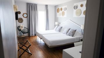 Couette en duvet d'oie, coffres-forts dans les chambres, bureau