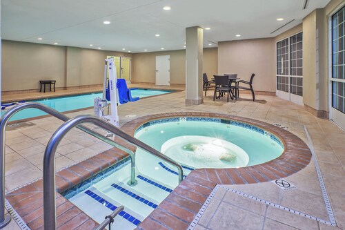 Candlewood Suites Indianapolis by IHG