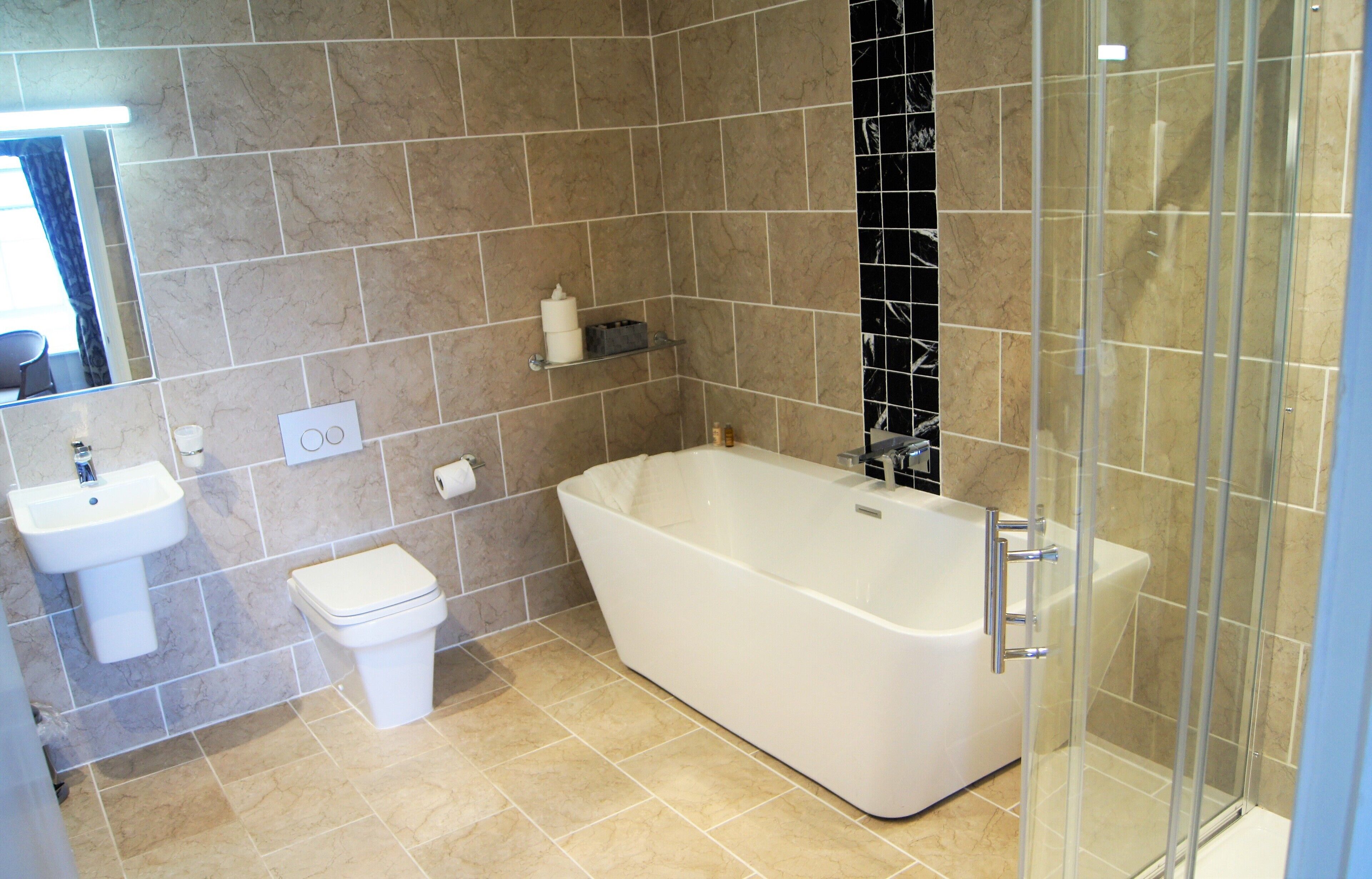 luxury double room | bathroom | free toiletries, hair dryer, towels