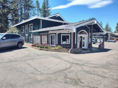 Bluelake Inn at Tahoe
