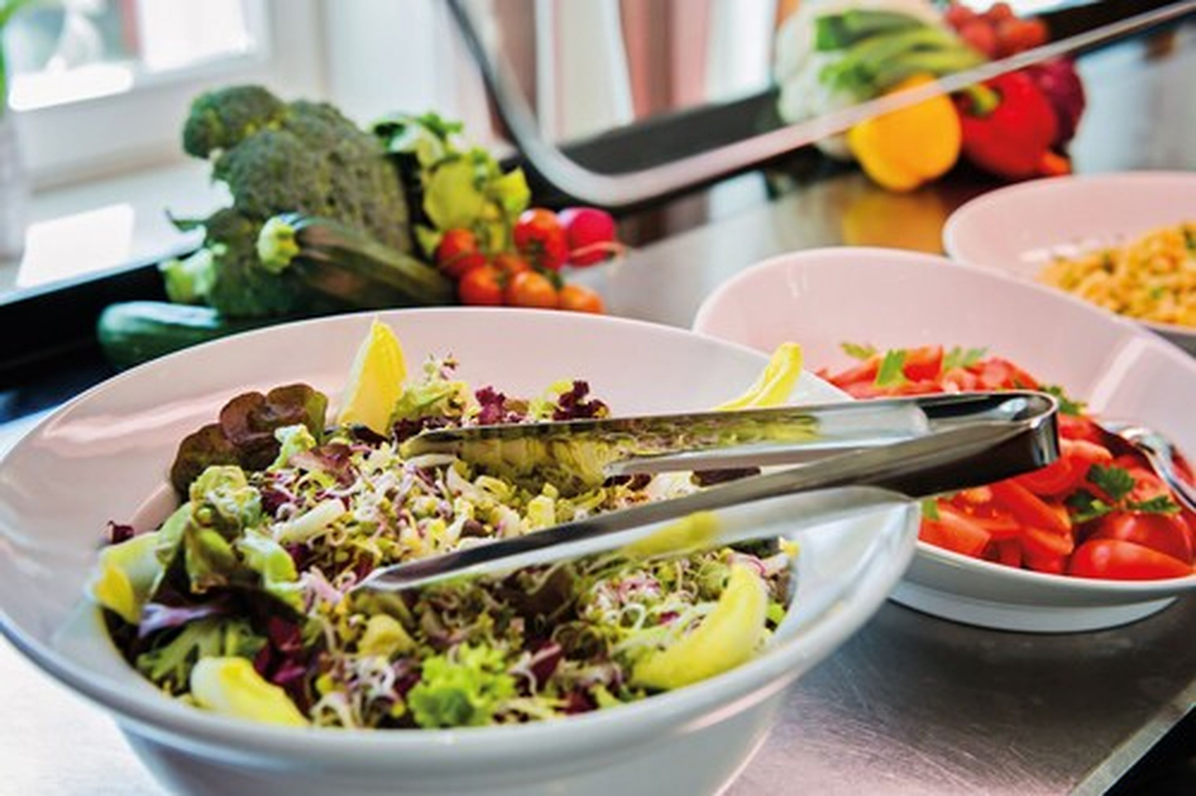 breakfast, lunch, dinner served; regional cuisine, garden views