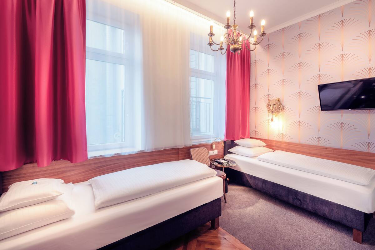 Cortinas blackout, sistema de insonorización y wifi gratis
