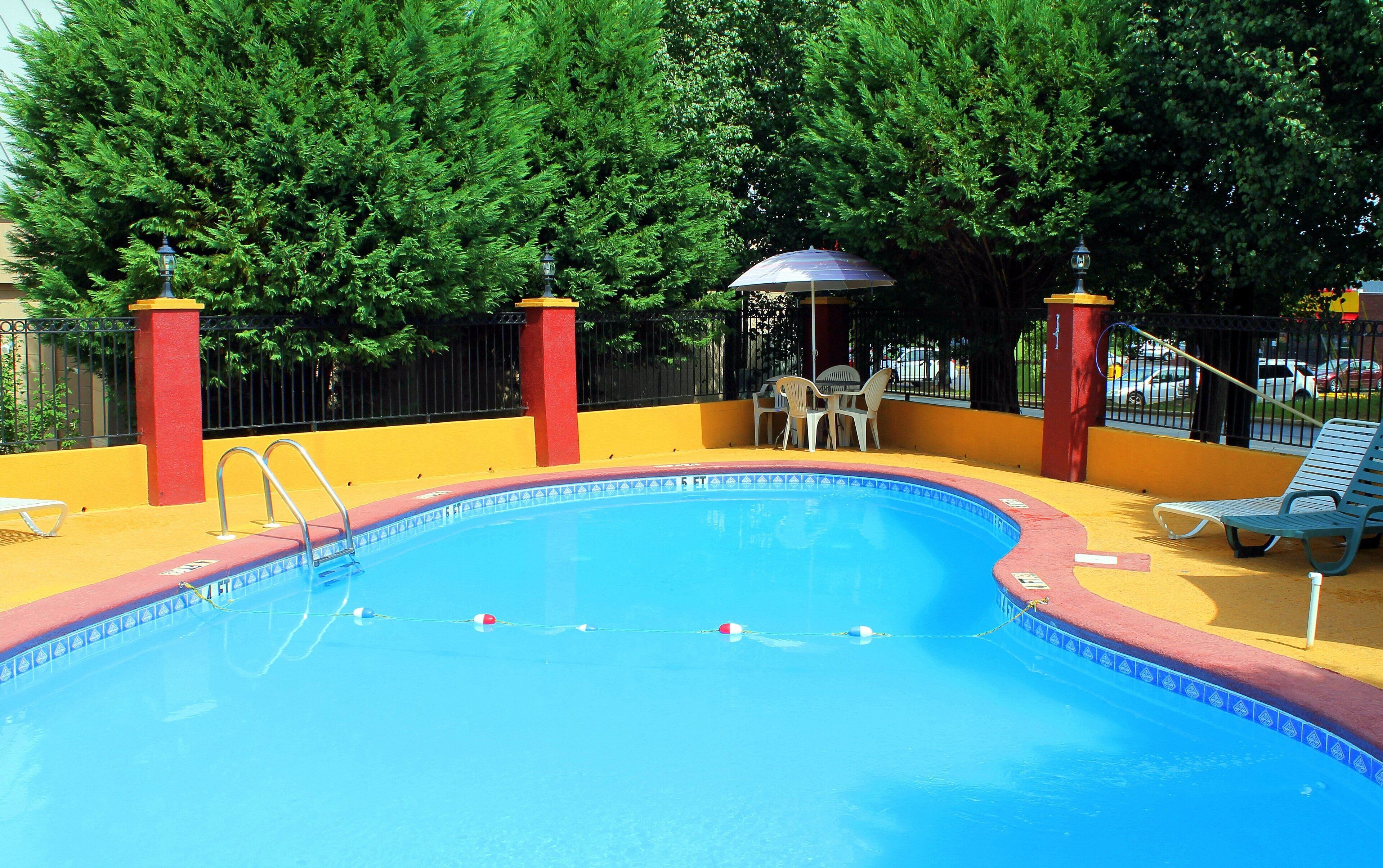 Alberca al aire libre por temporada 