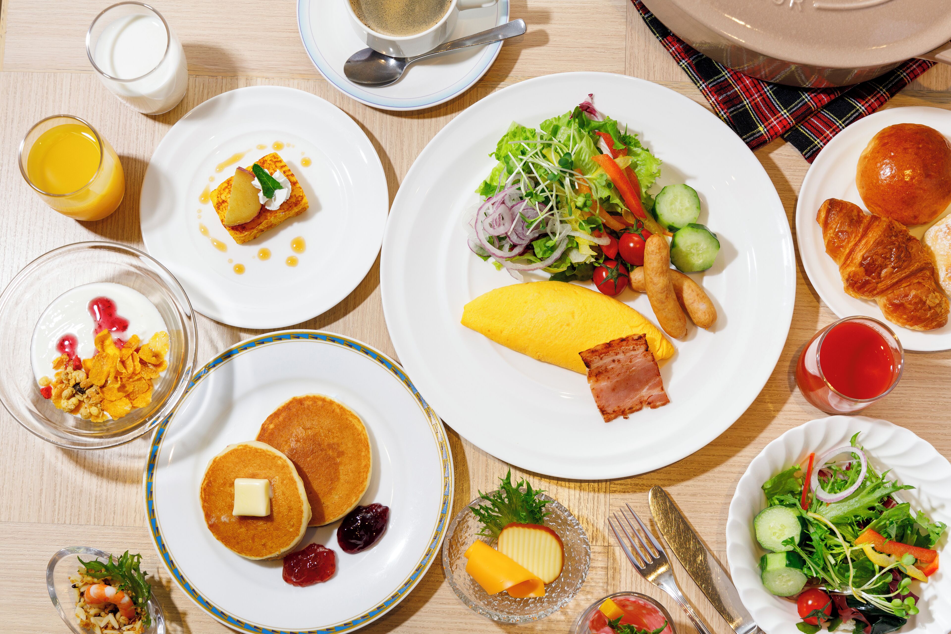 Tägliches Frühstücksbuffet gegen Gebühr