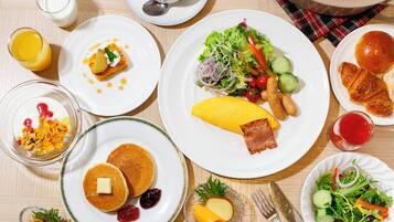 Sarapan prasmanan setiap hari dengan biaya tambahan