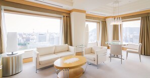 Suite royale, non-fumeur (78㎡) | Couette en duvet, coffre-fort, bureau, système d’insonorisation