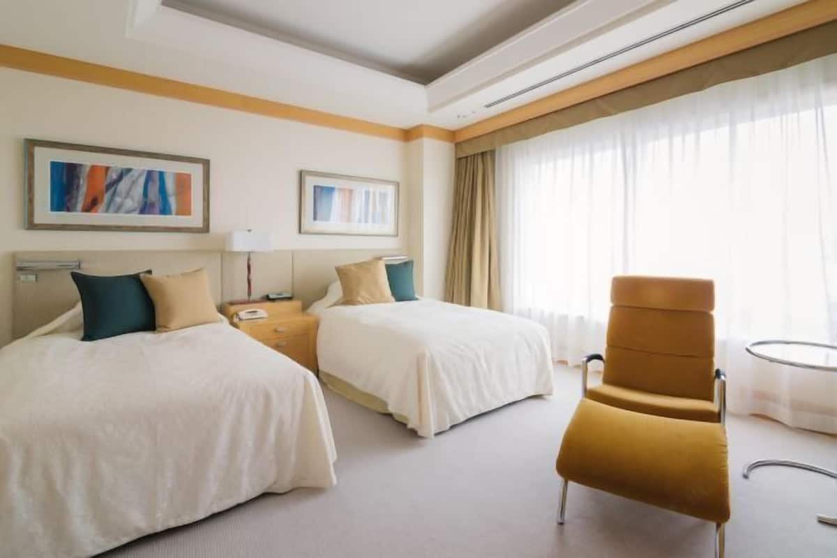 Couette en duvet, coffre-fort, bureau, système d’insonorisation
