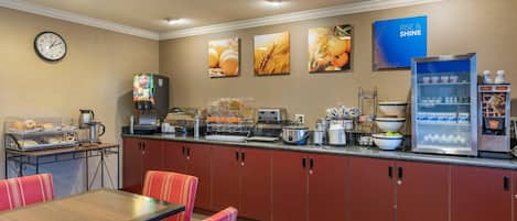 Free daily buffet breakfast