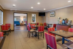 Desayuno buffet incluido todos los días 