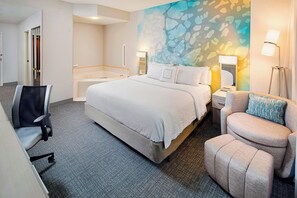 Room, 1 King Bed | Hypo-allergenic bedding, pillowtop beds, desk, laptop workspace