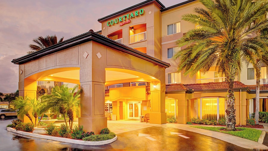 Courtyard by Marriott West Palm Beach Airport