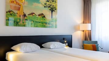 Comfort Twin Room | 1 bedroom, hypo-allergenic bedding, minibar, in-room safe