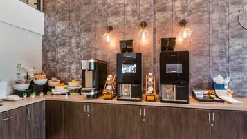 Free daily on-the-go breakfast