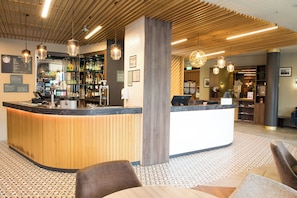 Bar (on property) - Holiday Inn York City Centre by IHG (York)