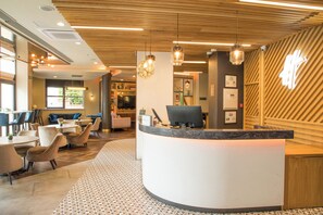 Lobby - Holiday Inn York City Centre by IHG (York)