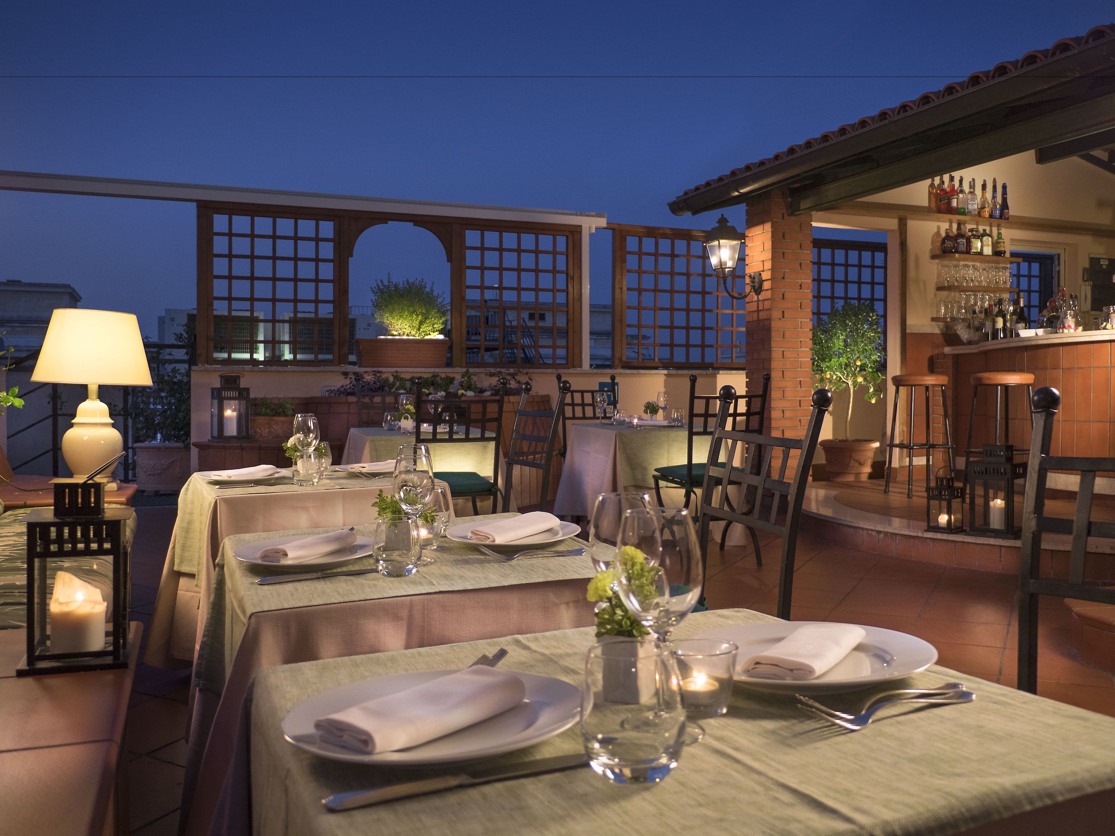 Frühstück, Mittagessen, Abendessen, Speisen im Freien 