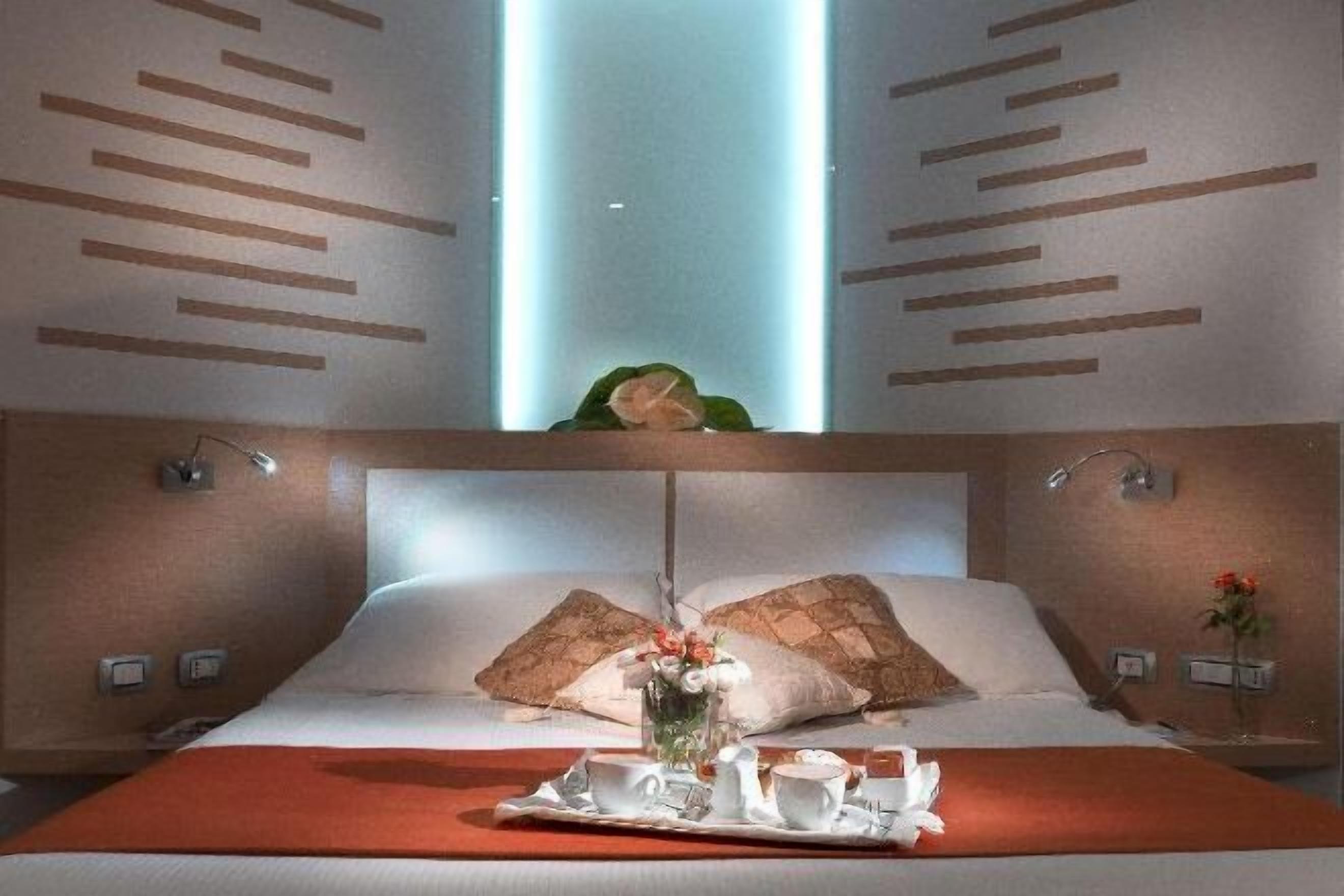 Ropa de cama de alta calidad, edredón y minibar 