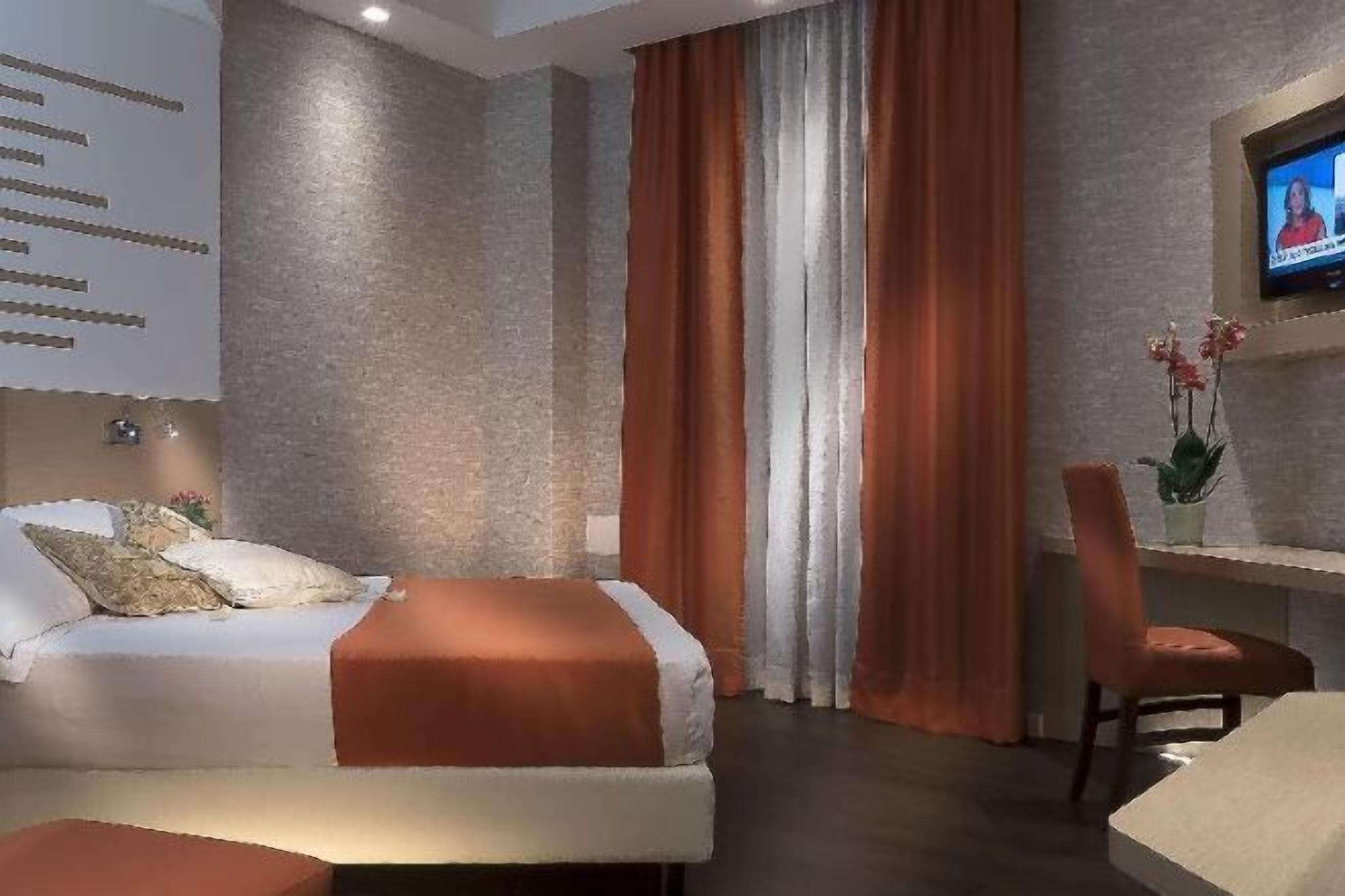 Ropa de cama de alta calidad, edredón y minibar 