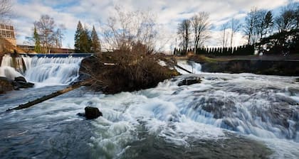 Holiday Inn Express & Suites Tumwater – Olympia by IHG