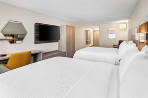 Blackout curtains, iron/ironing board, free WiFi, bed sheets - Holiday Inn Express & Suites Tumwater – Olympia by IHG (Olympia)