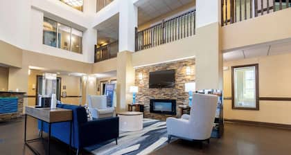 Comfort Suites