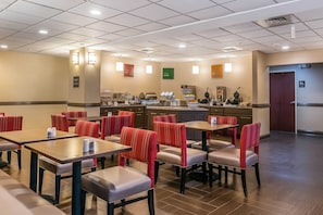 Desayuno buffet incluido todos los días 