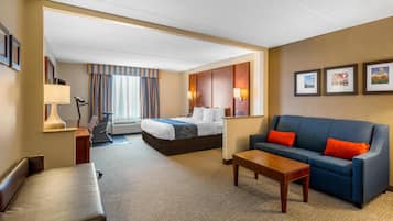 Suite, 1 King Bed, Non Smoking | Desk, blackout drapes, soundproofing, iron/ironing board