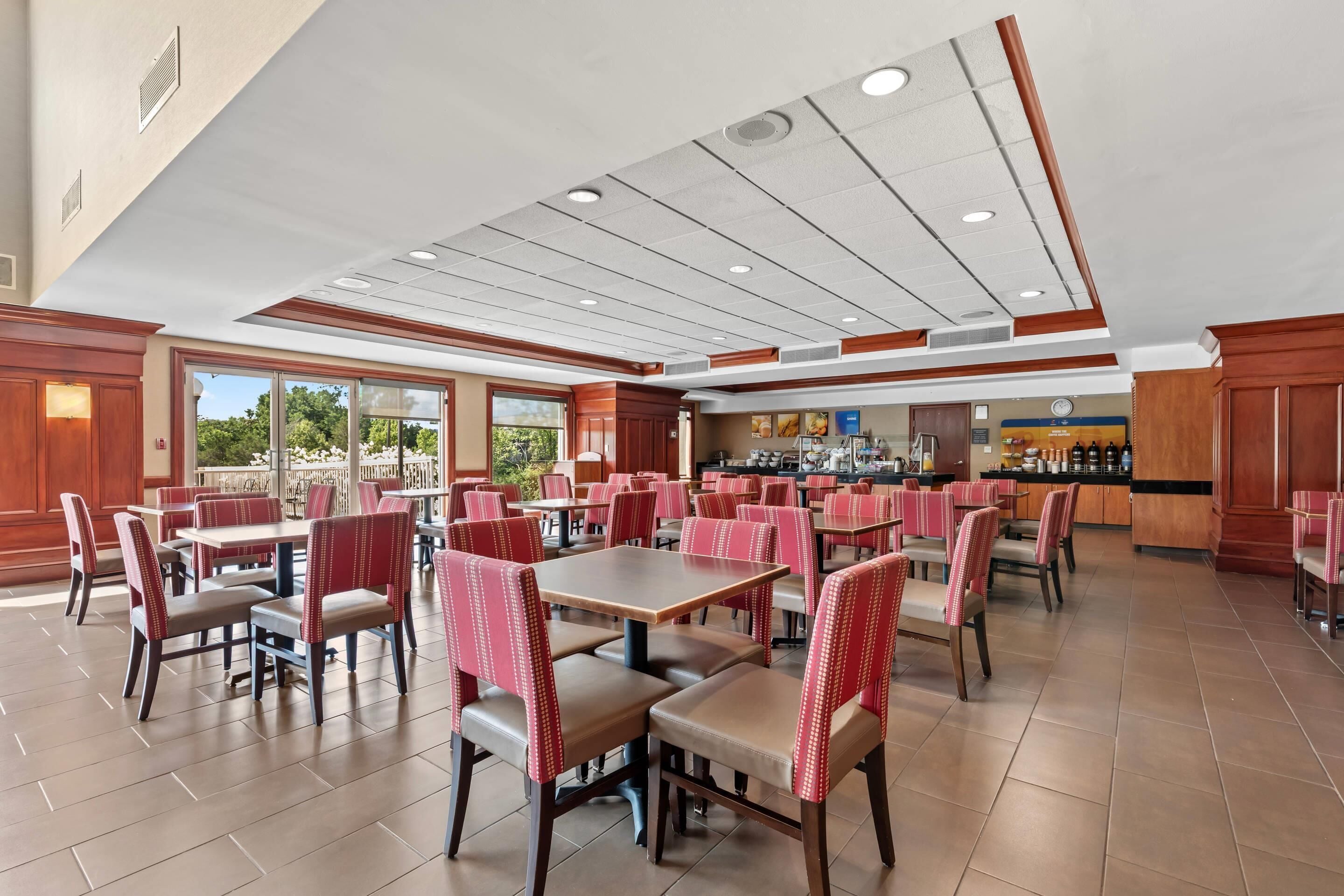 Free daily full breakfast 