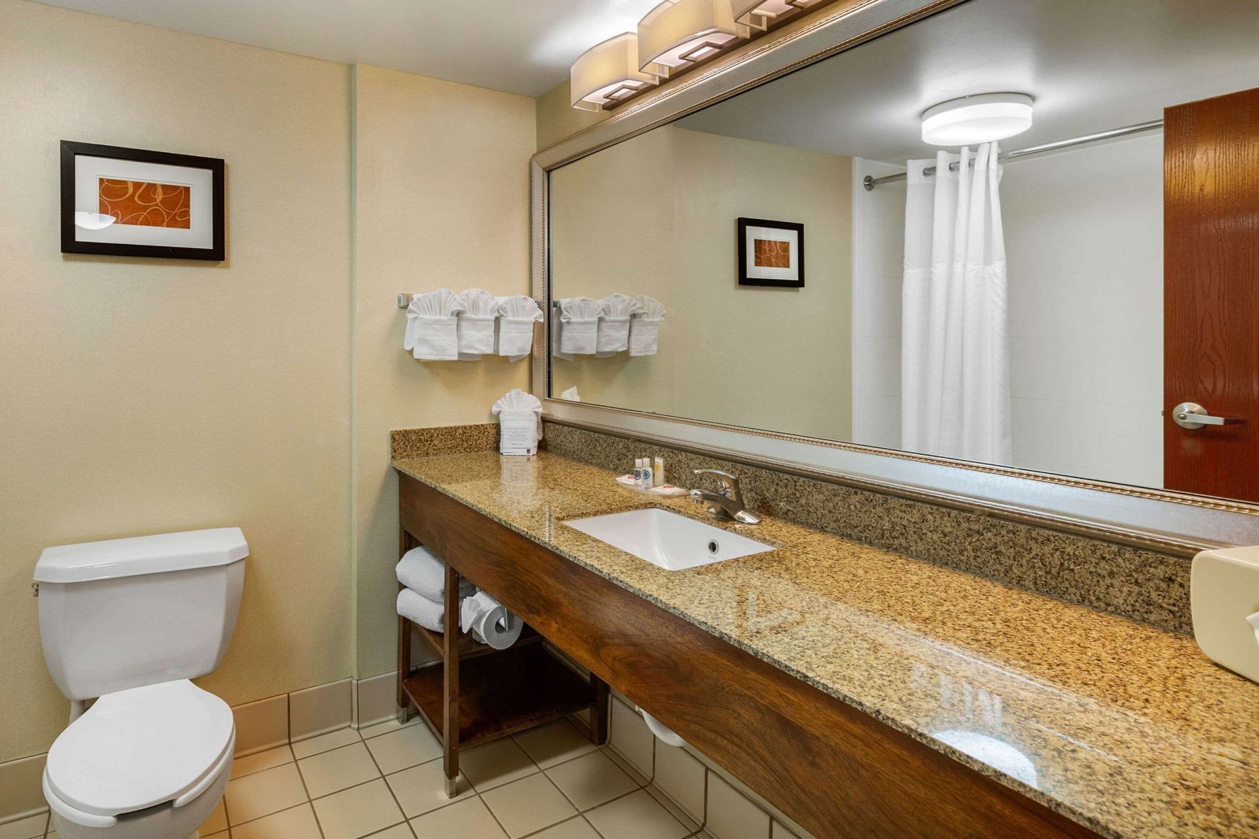 Bathroom | Hair dryer, towels