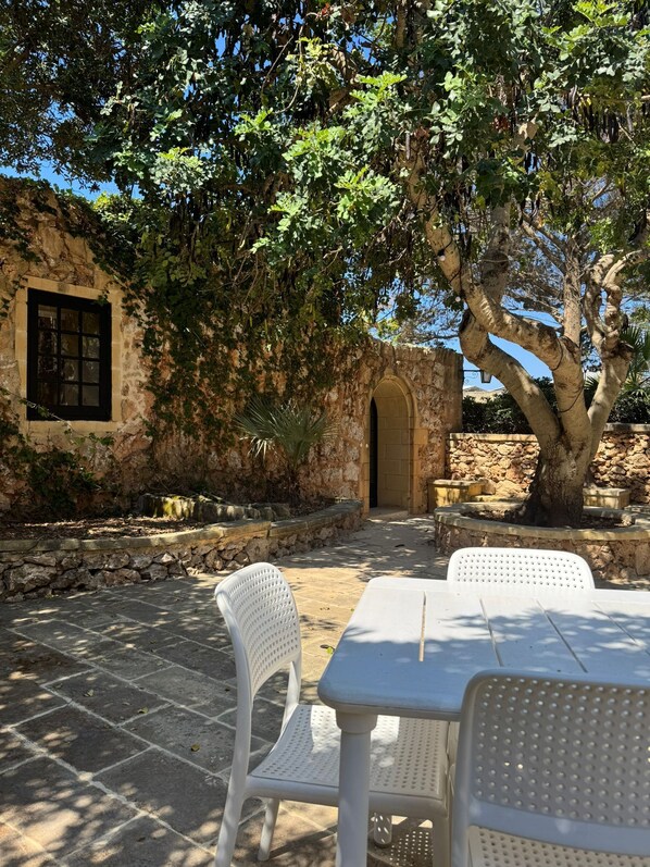 House (Cornucopia Farmhouse) | Terrace/patio