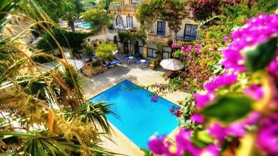 Cornucopia Hotel