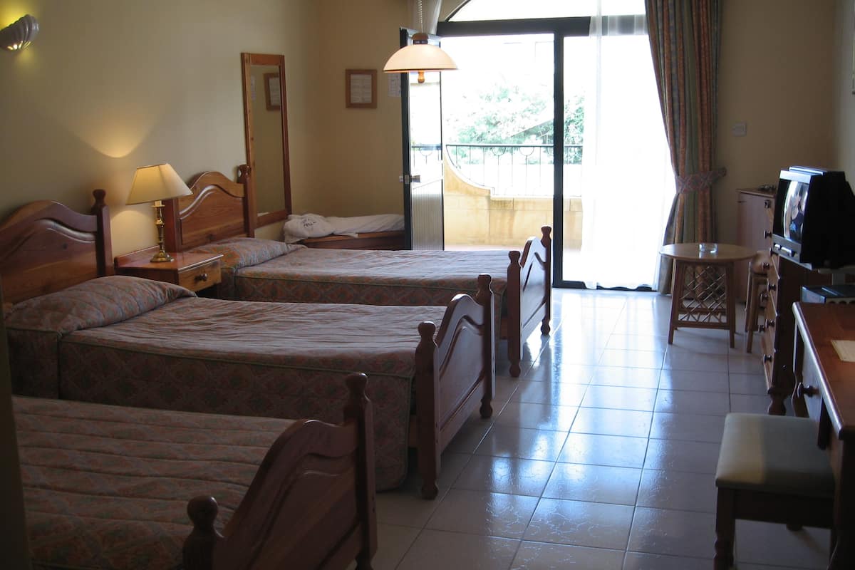 triple room | view from room