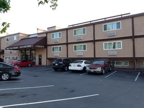 Exterior - Sea-Tac Crest Motor Inn (SeaTac)