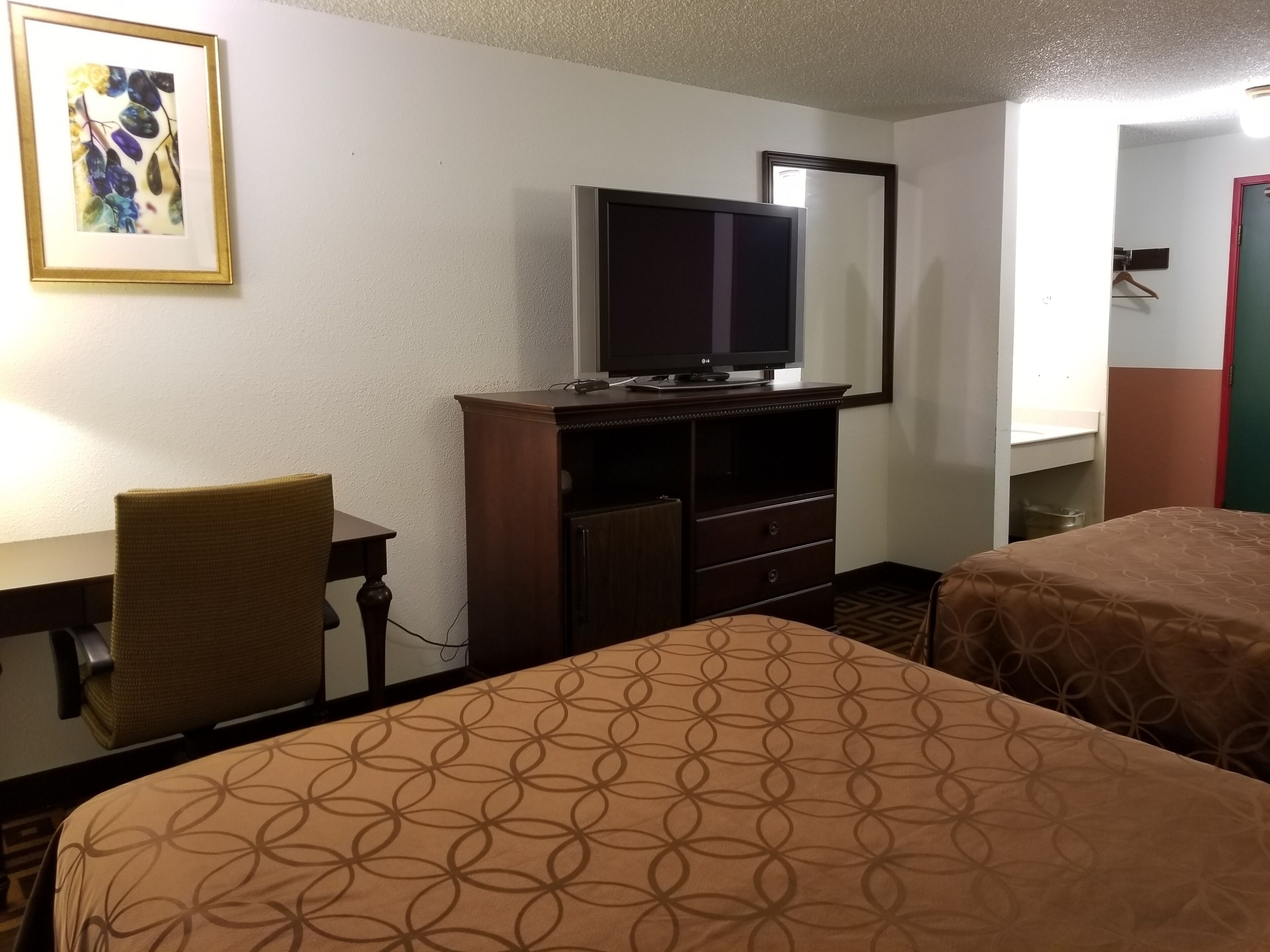 Basic Double Room | Pillowtop beds, free WiFi