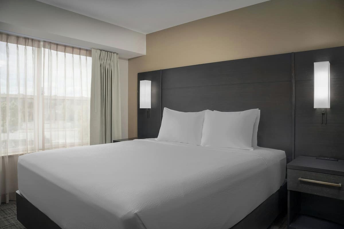 Suite, 1 Bedroom | 1 bedroom, individually furnished, laptop workspace, blackout drapes