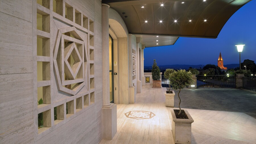 Hotel Sangallo Palace