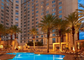 Hotel Exterior at Hilton Grand Vacations Club Paradise Las Vegas