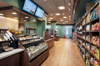 Restaurant on-premise at Hilton Grand Vacations Club Paradise Las Vegas