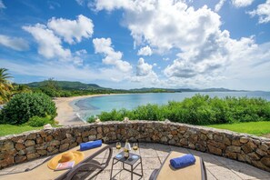 Kamar Deluks, tepi laut | Teras/patio