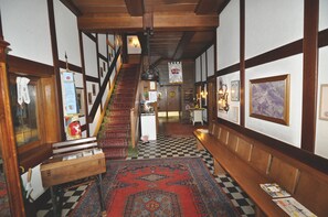 Interior entrance - Hotel Jägerhof (Langenhagen)