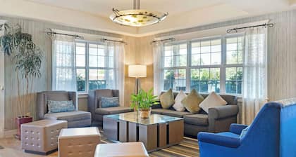 Best Western Cedar Inn & Suites